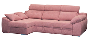 Un sofá cheslongue presentado en una tela antimanchas de color rosa